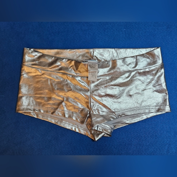 iHeartRaves Metallic Booty Shorts - Silver L - Picture 7 of 7